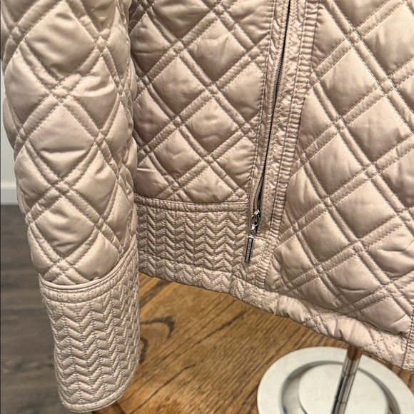 Weatherproof Beige Quilted Patterned Hooded Jacket Minimalist Sz Large Cabincore - Picture 6 of 14